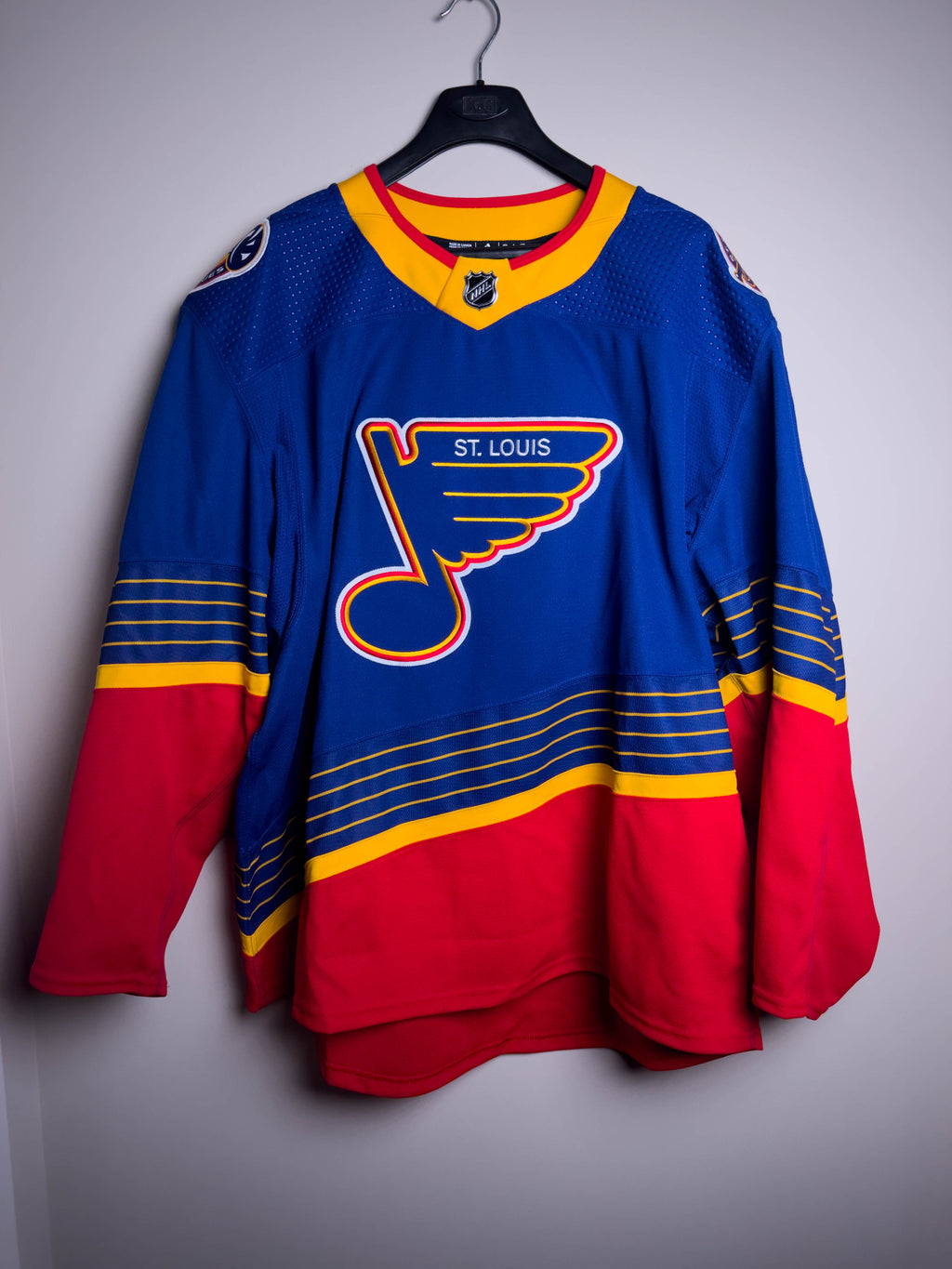 St. Louis Blues NHL Adidas MiC Team Issued 90's Vintage Jersey Size 60 (Player Size)