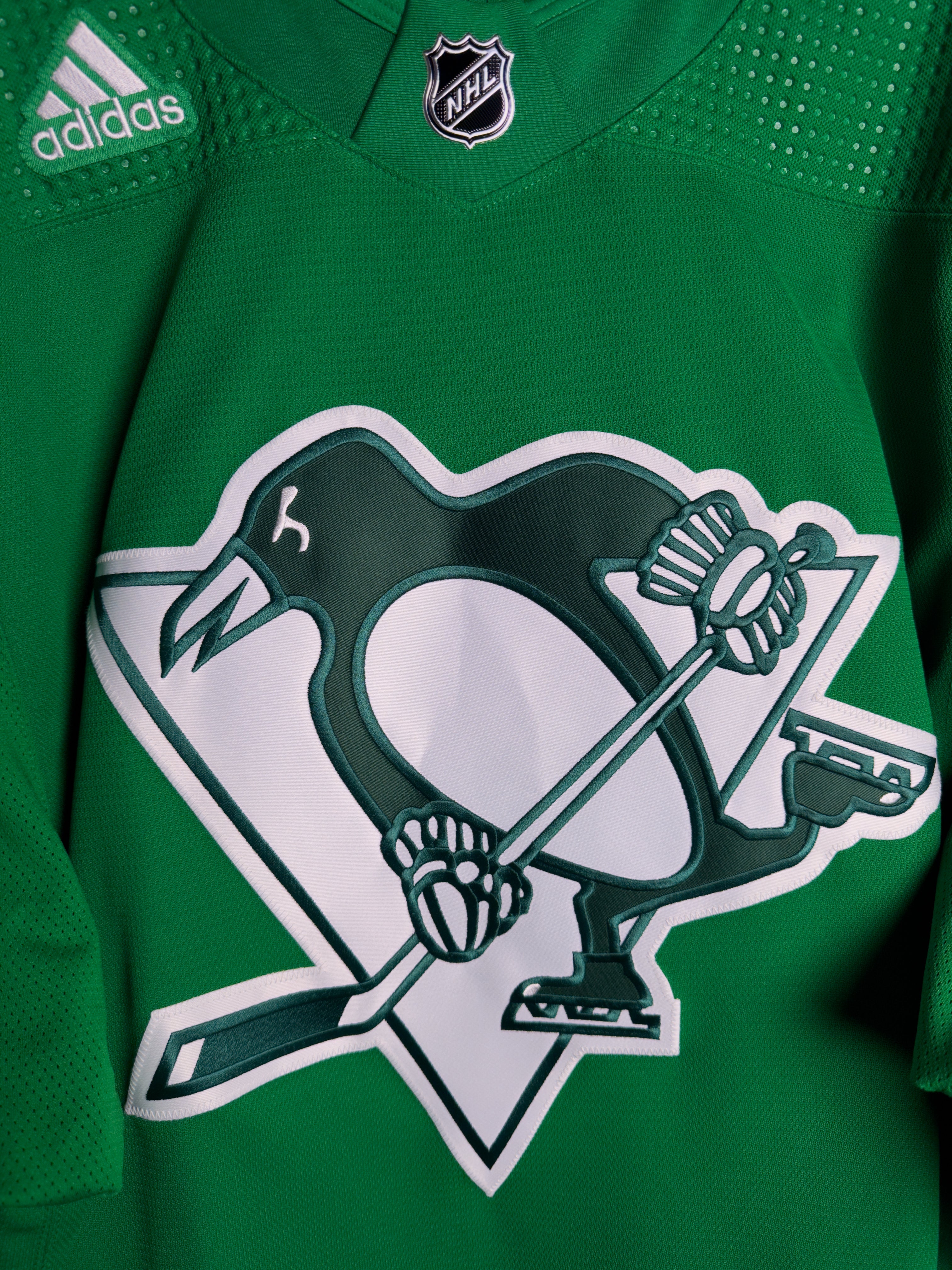 Pittsburgh Penguins NHL Adidas MiC Team Issued Shamrock Green Jersey Size 60G (Goalie Cut)