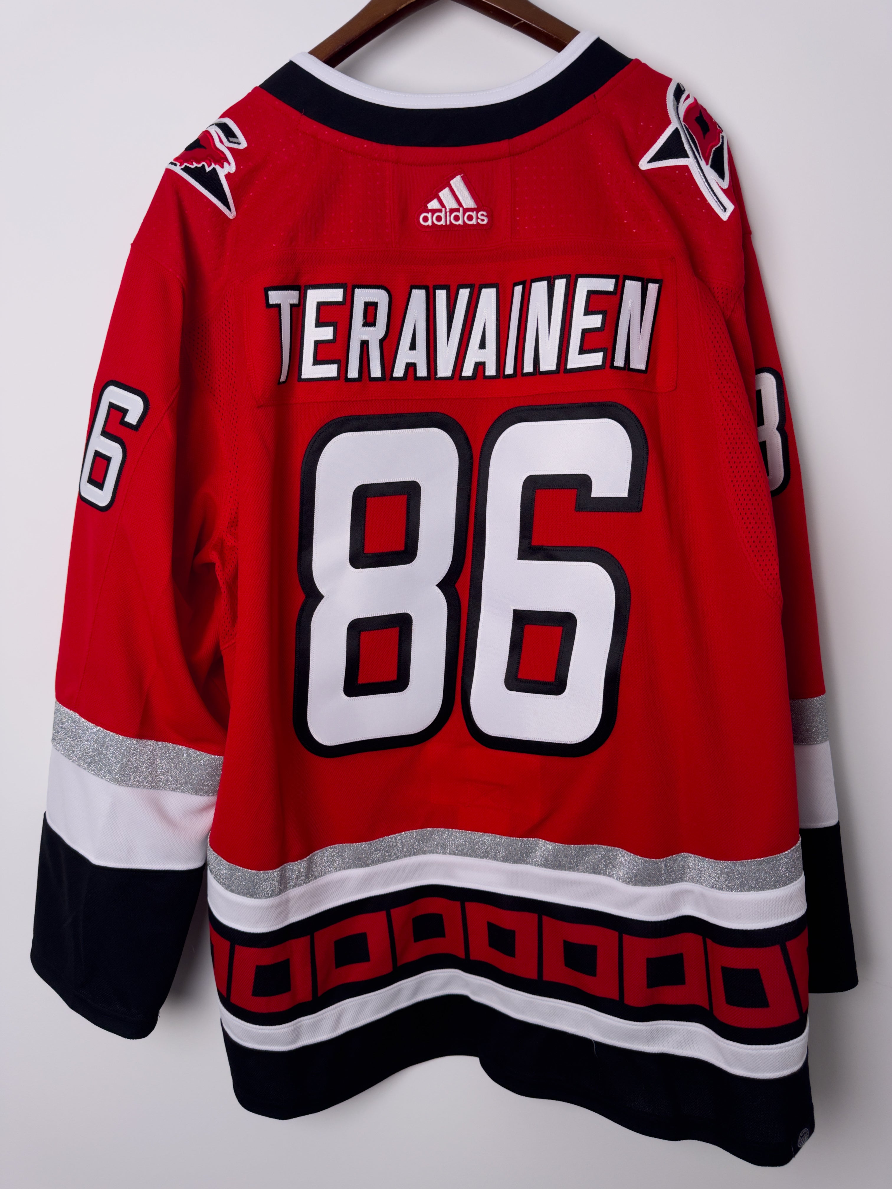 Carolina Hurricanes Teravainen Home Authentic Jersey Size 60 (Made in Indonesia)