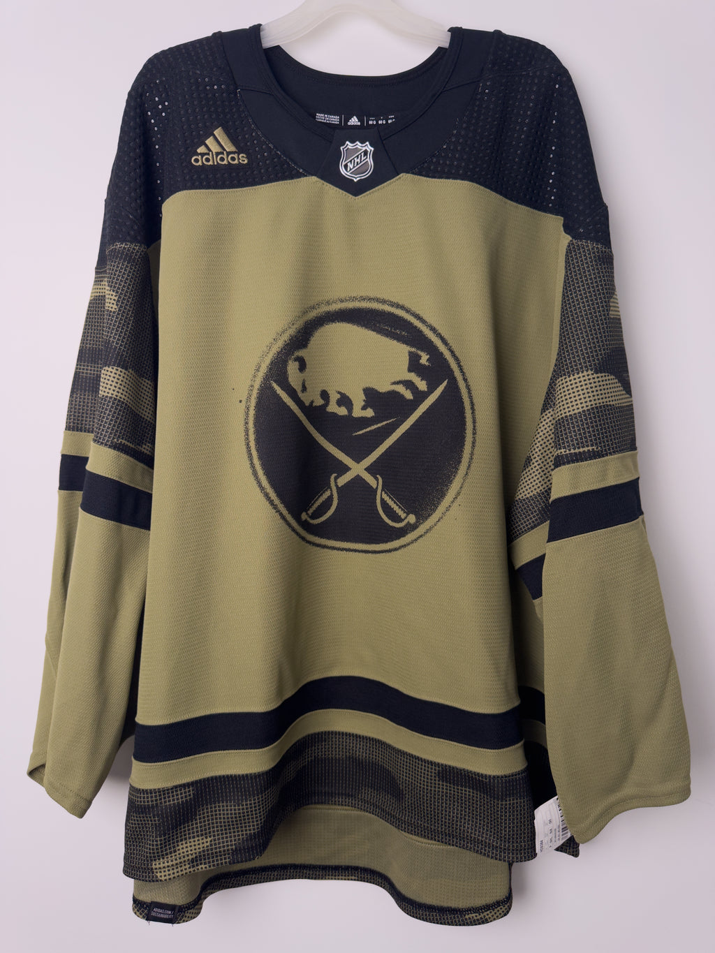 Buffalo Sabres Adidas Made in Canada Camo Military Appreciation Team Authentic Practice Jersey Size 60G